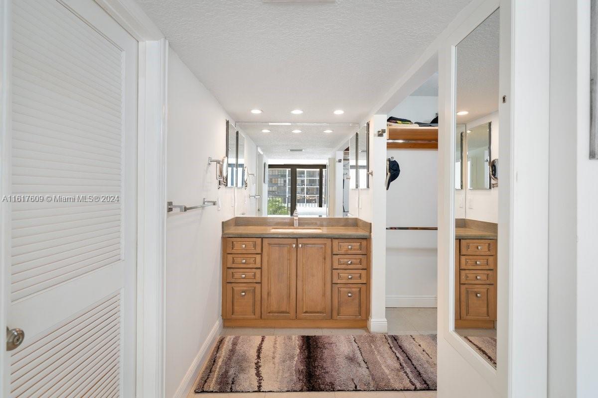 BRICKELL PLACE PHASE II C - Residential