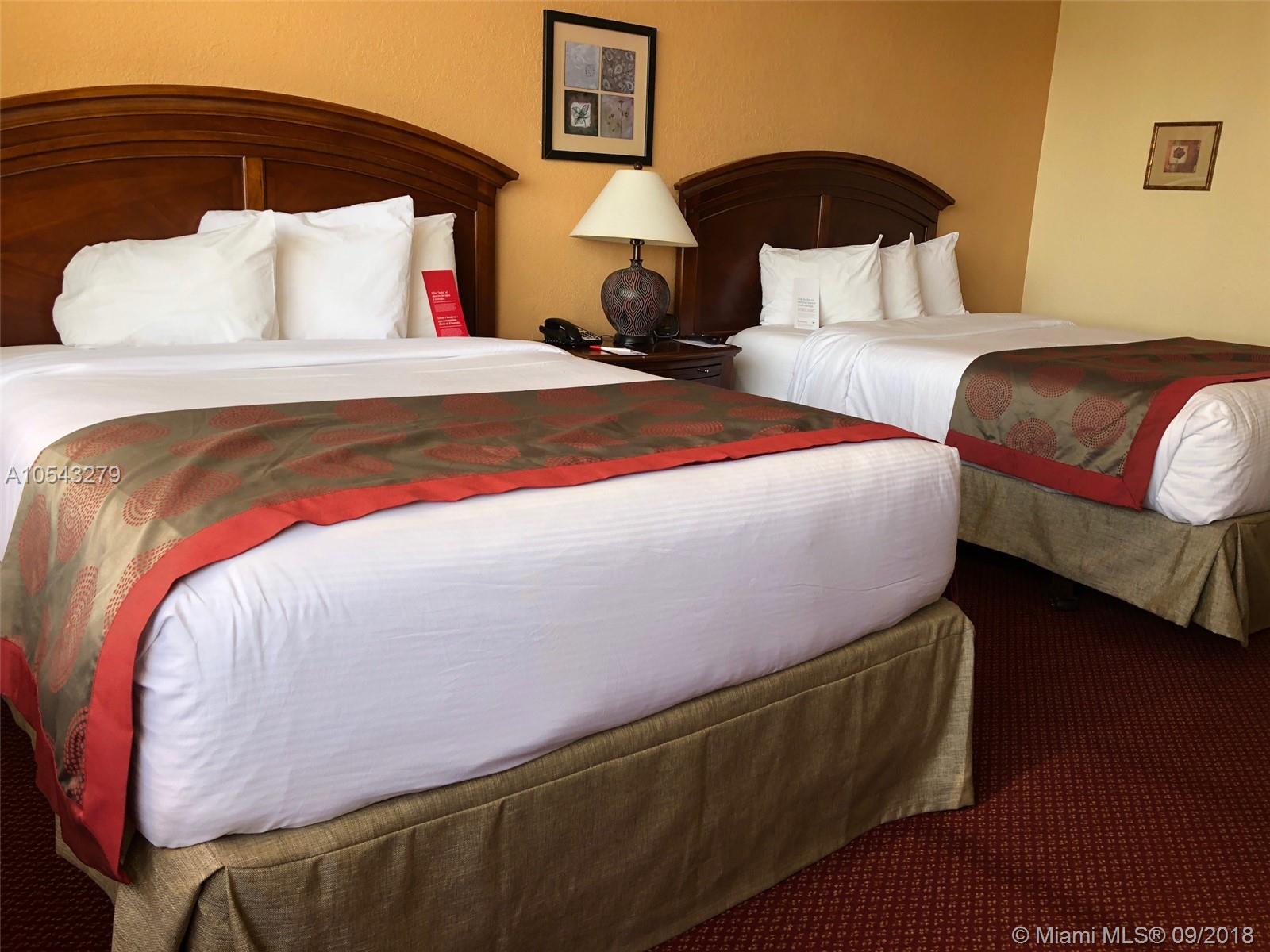 THE AVENTURA BEACH CLUB C - Residential