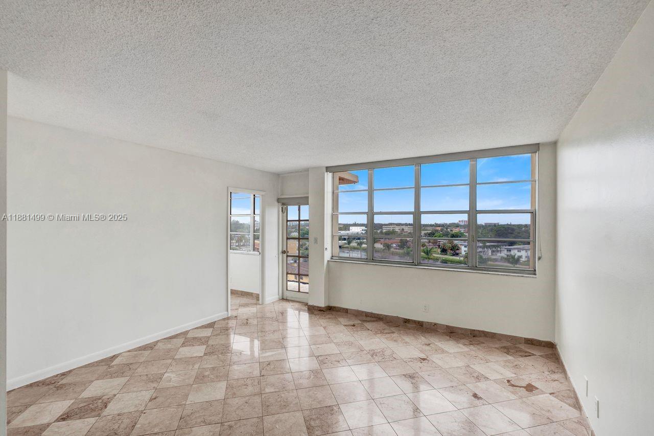 CRESTVIEW TOWERS CONDO - Residential