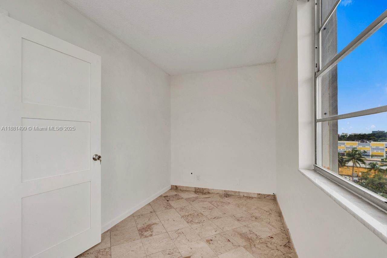 CRESTVIEW TOWERS CONDO - Residential