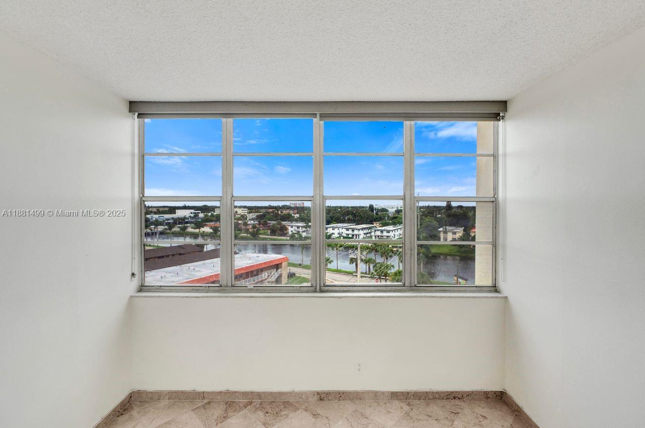 CRESTVIEW TOWERS CONDO - Residential