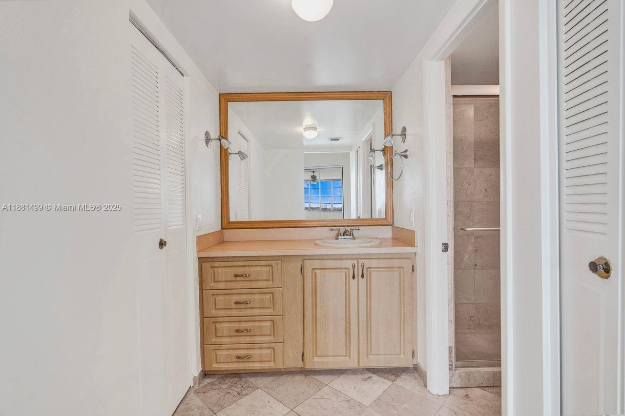 CRESTVIEW TOWERS CONDO - Residential
