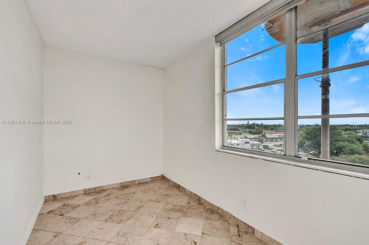 CRESTVIEW TOWERS CONDO - Residential