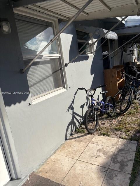 FLORAL HEIGHTS - Residential Income