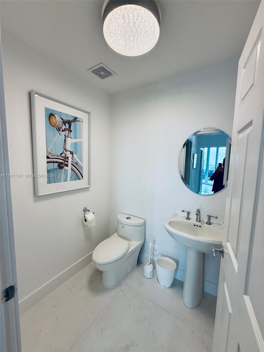 LHERMITAGE II CONDOMINIUM - Residential Lease