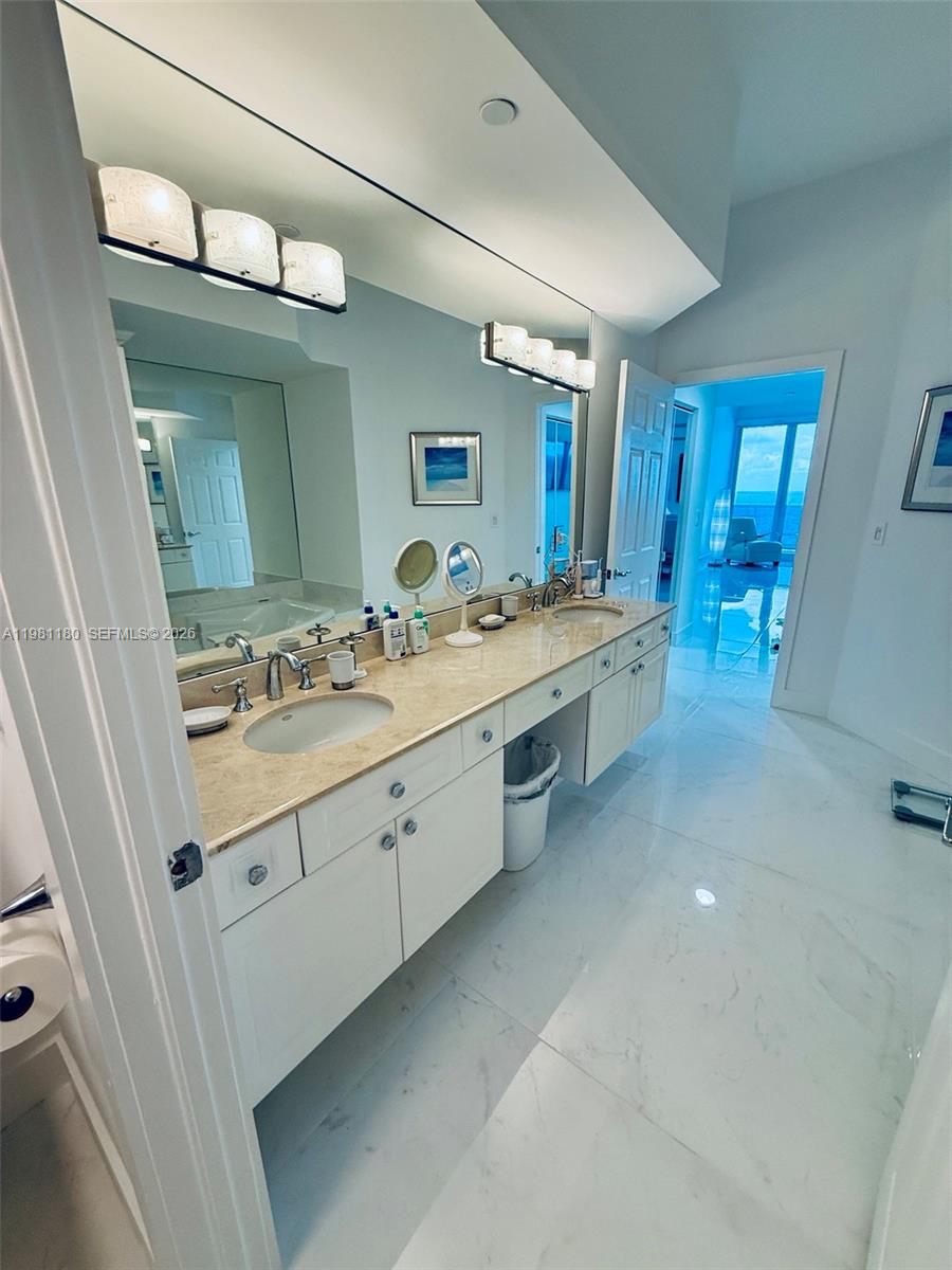 LHERMITAGE II CONDOMINIUM - Residential Lease