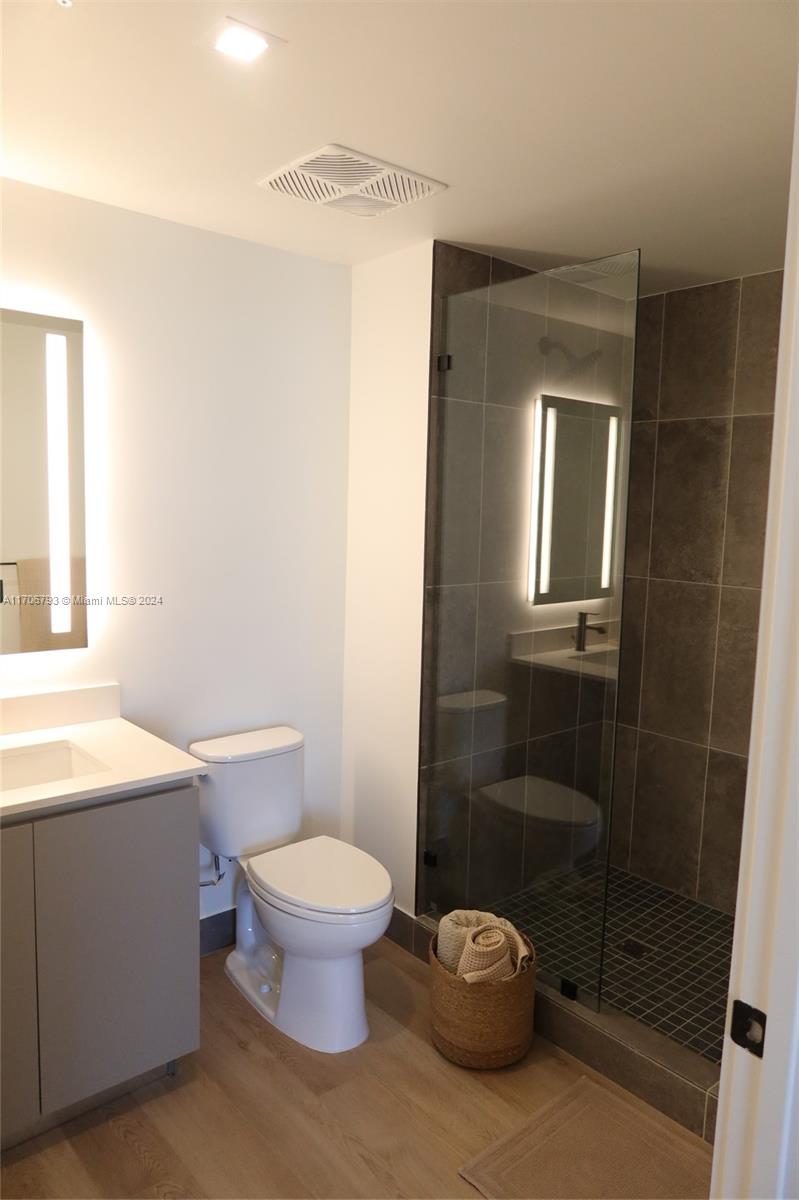 307 SW 5th St ONE BEDROOM 15 LINE