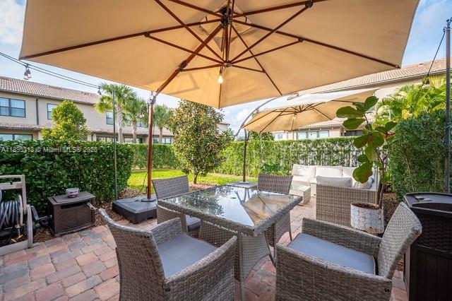 View photos, virtual tours, details... 8251 Cinch Way