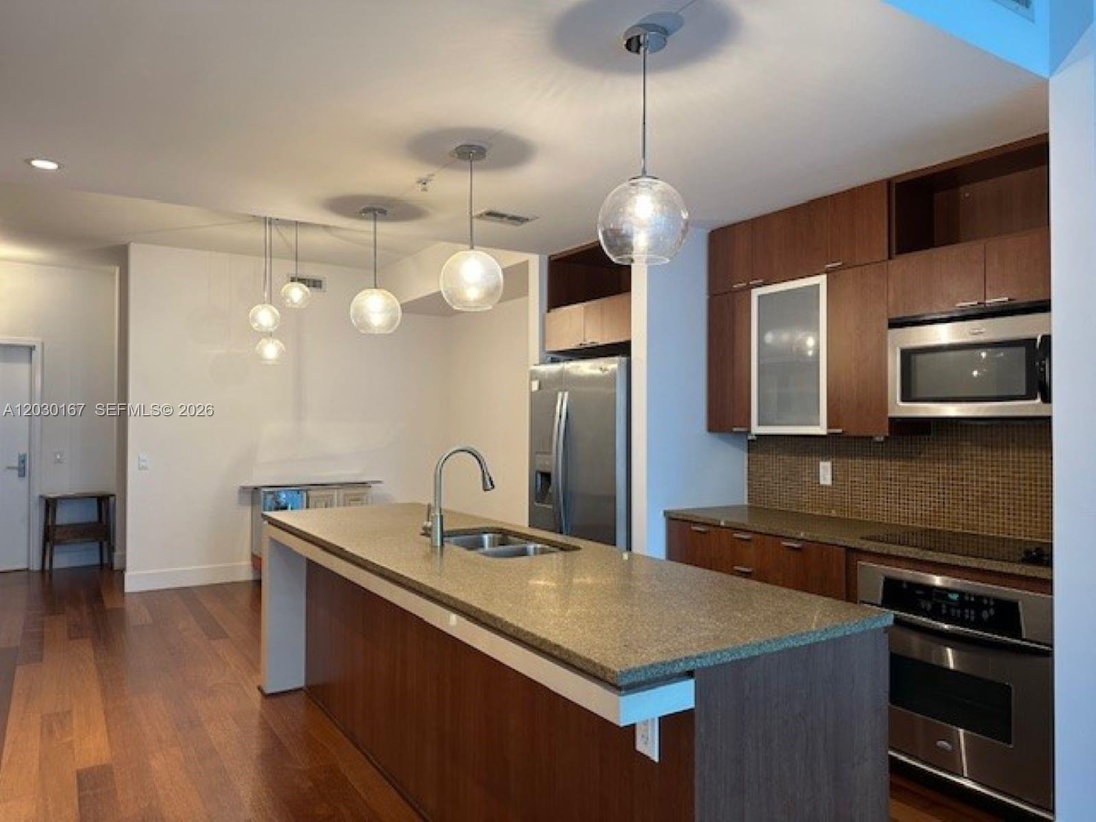 111 N 12 Street 1620