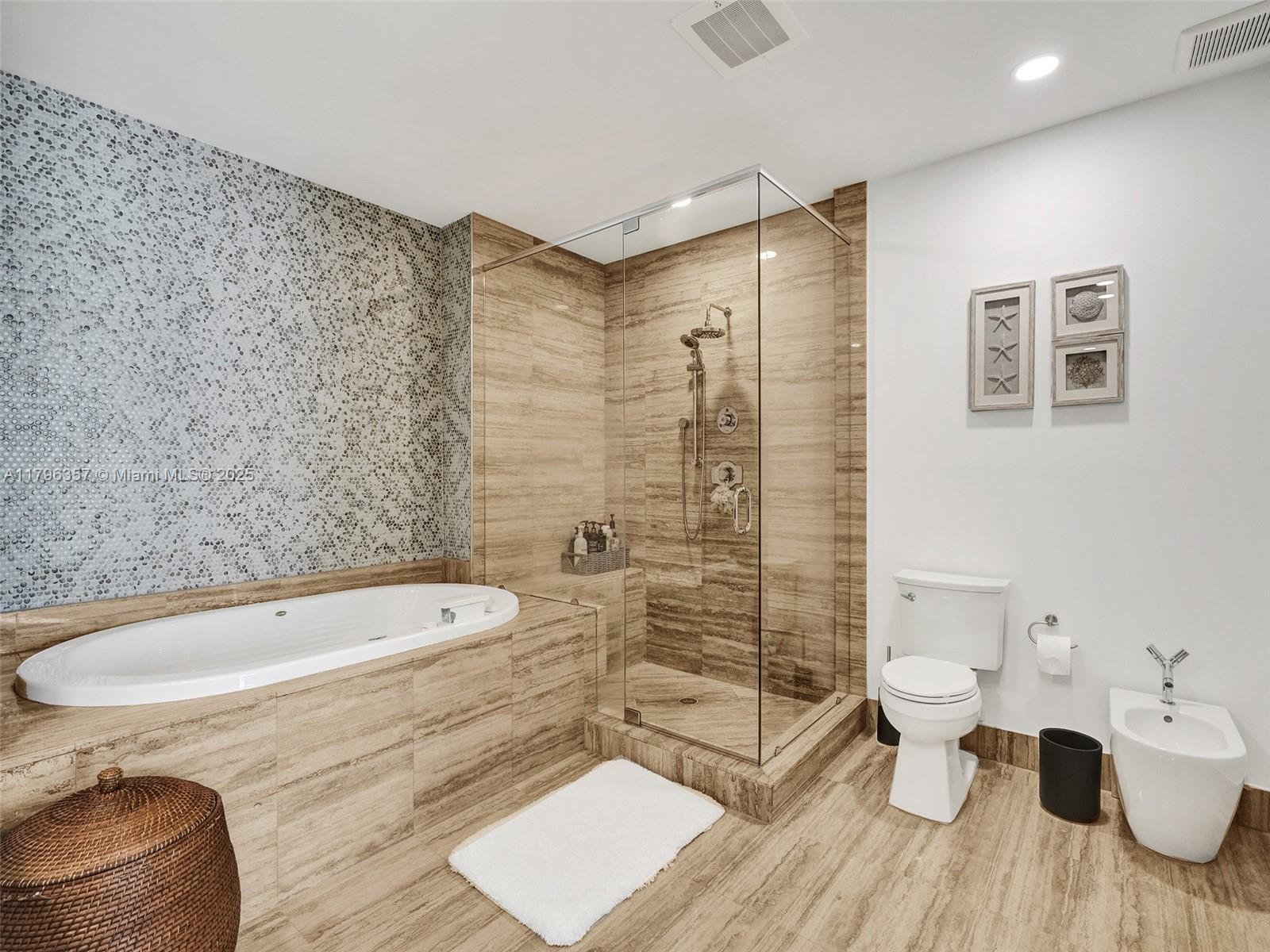 TDR TOWER I CONDO - Residential