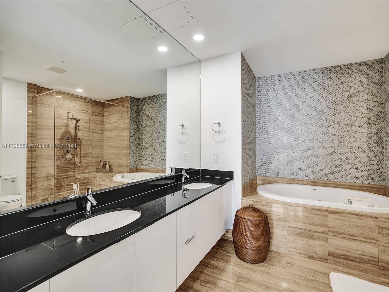 TDR TOWER I CONDO - Residential