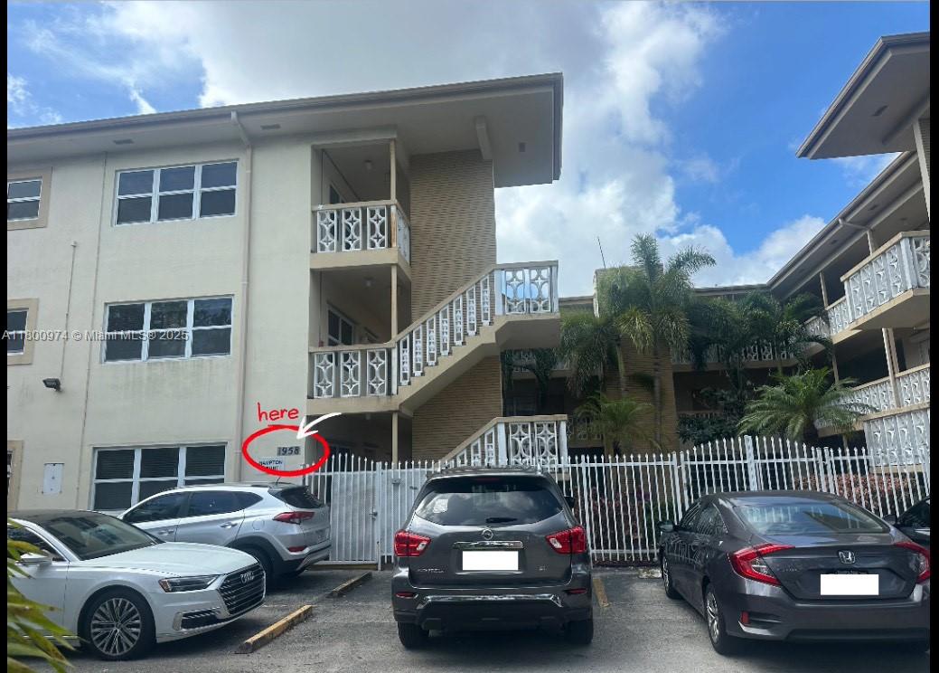 Property for Sale at 1958 Monroe St 102, Hollywood, Broward County, Florida - Bedrooms: 2 
Bathrooms: 1  - $303,000