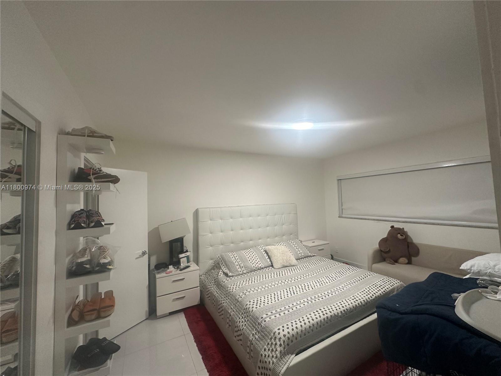 HAMPTON COURT CONDO - Residential