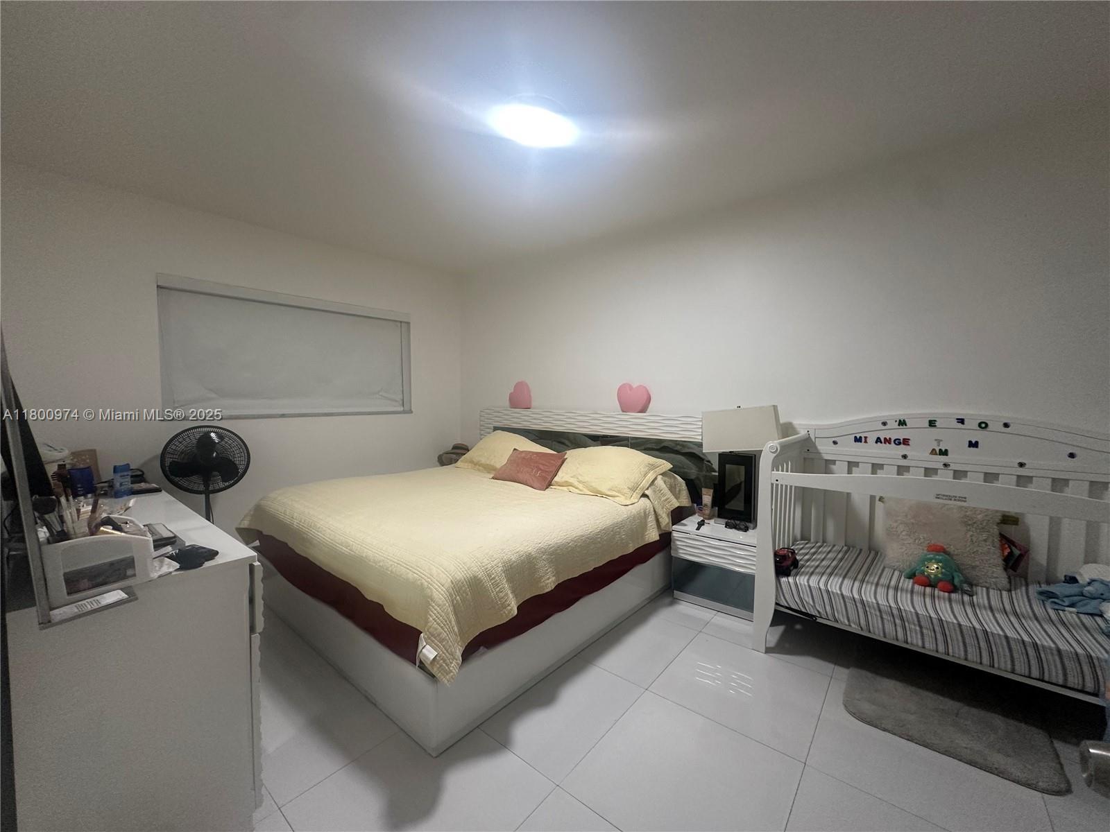HAMPTON COURT CONDO - Residential
