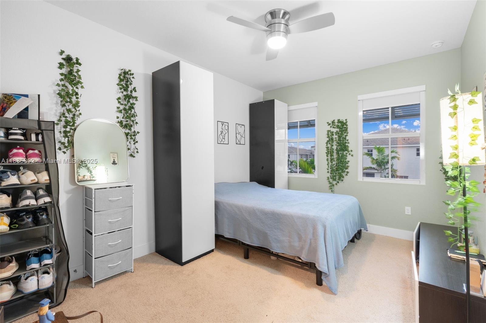 MERRICK SQUARE - Residential