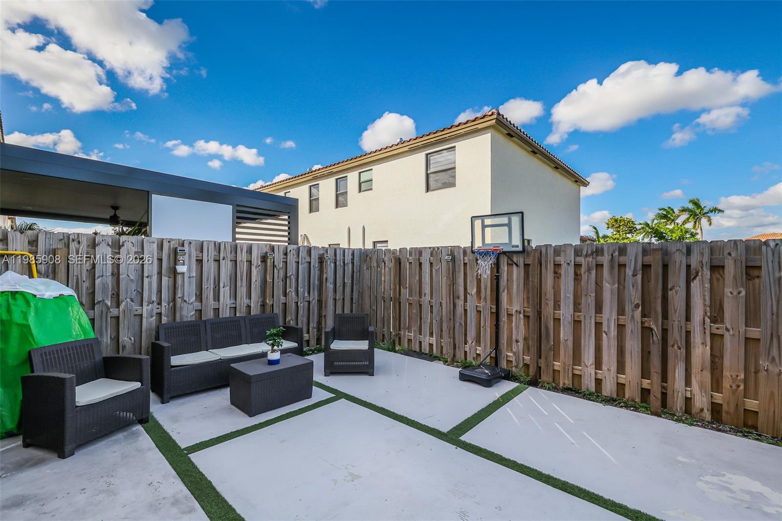 SILVER PALM RESIDENTIAL H - Residential