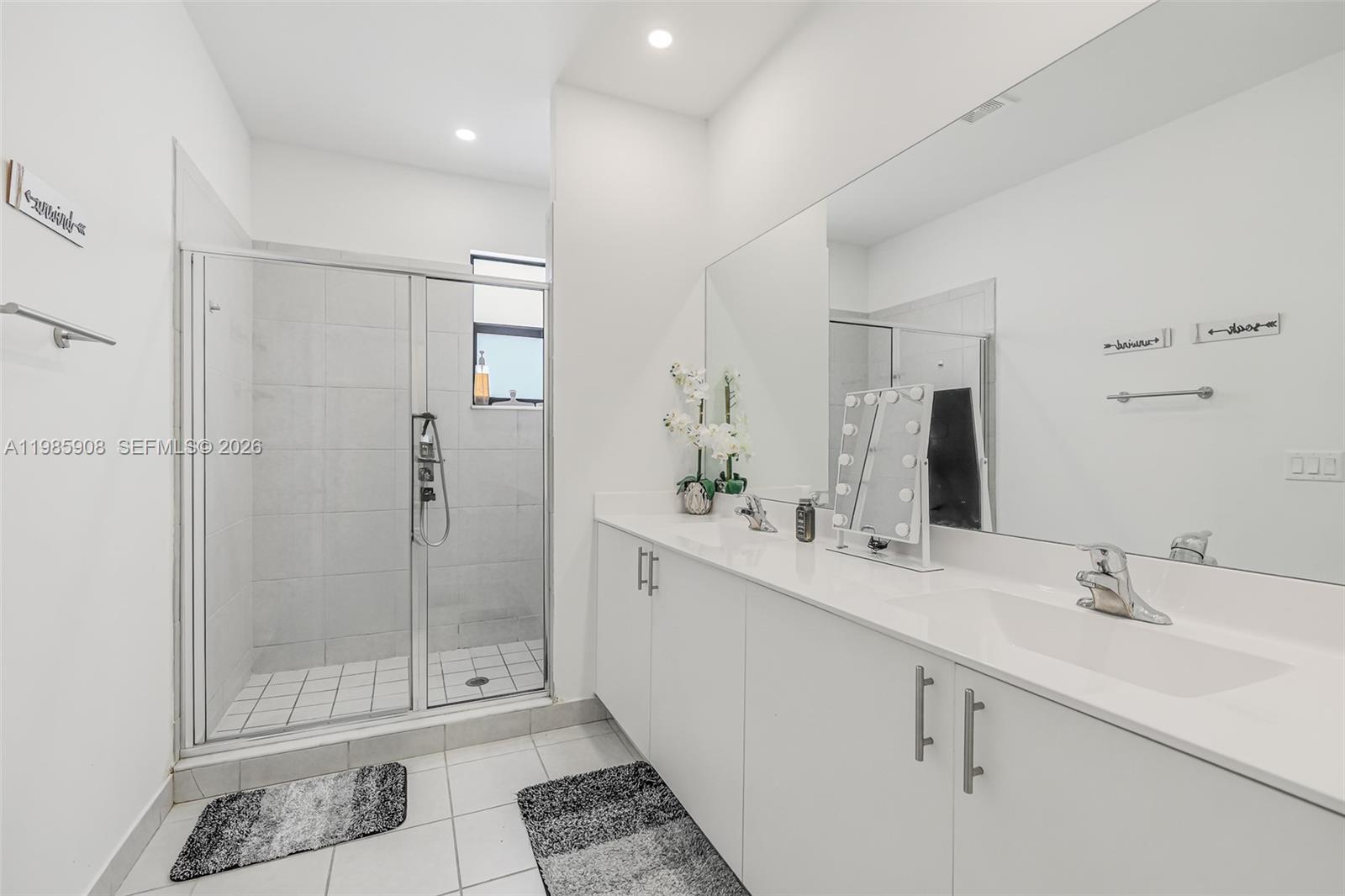 SILVER PALM RESIDENTIAL H - Residential