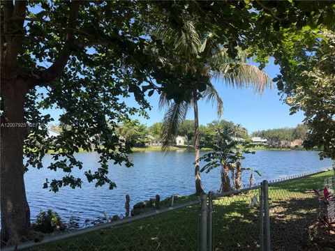 Tiny photo for 13541 SW 10th Pl, Davie, FL 33325 (MLS # A12007925)