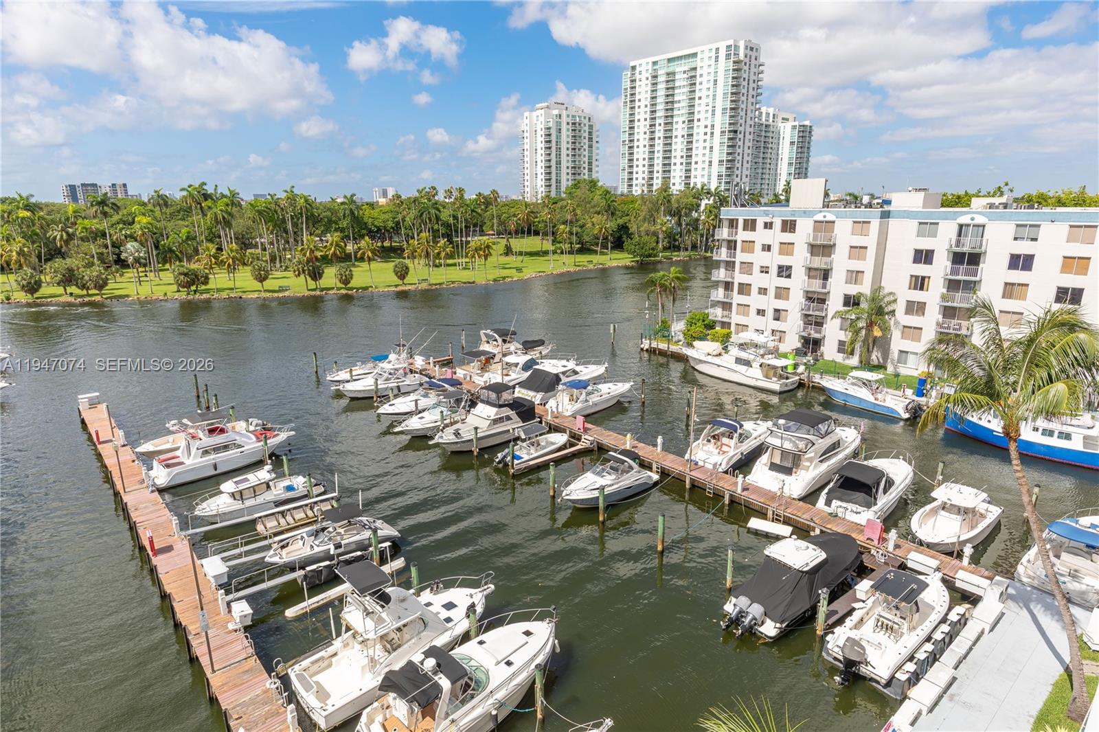 RIVER RUN CONDO PH I - Residential