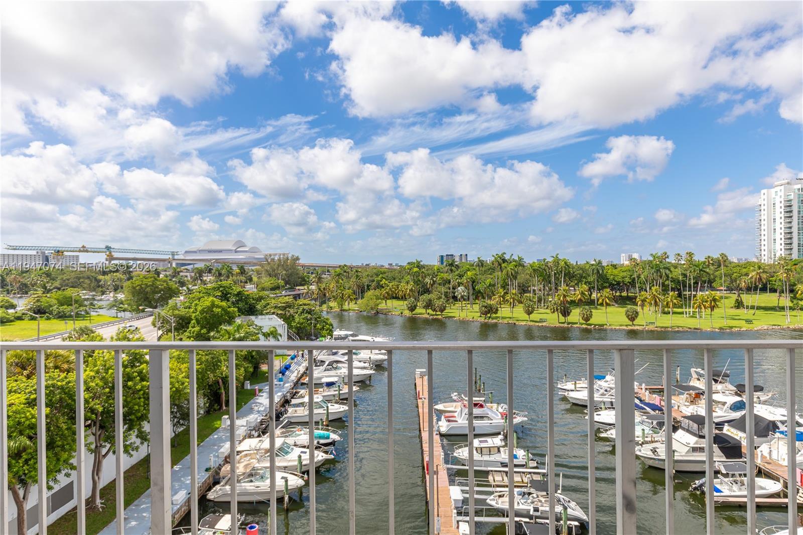 RIVER RUN CONDO PH I - Residential