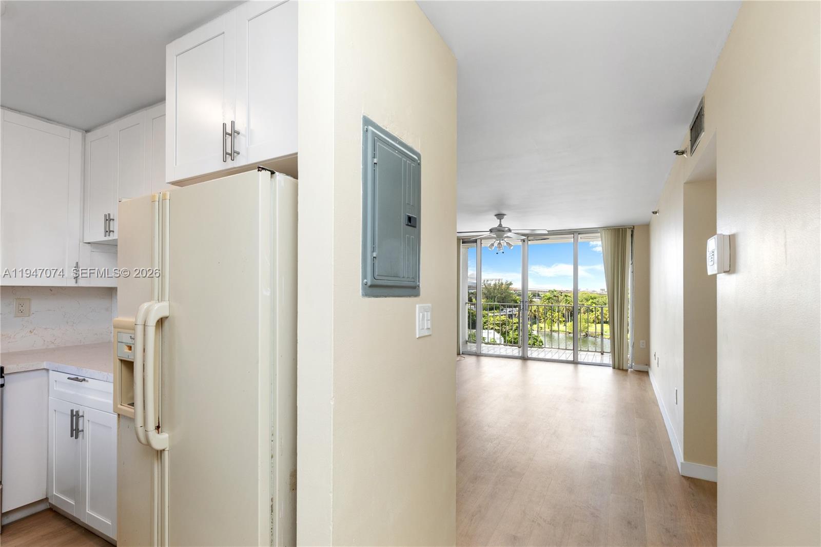 RIVER RUN CONDO PH I - Residential