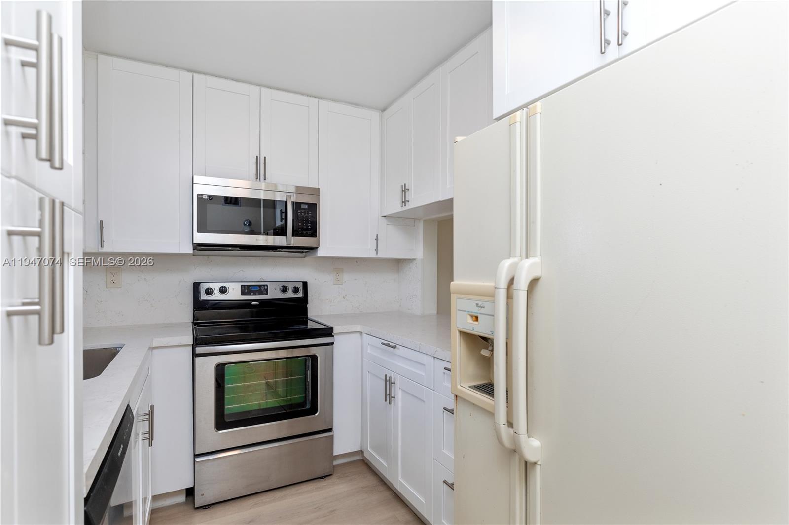 RIVER RUN CONDO PH I - Residential