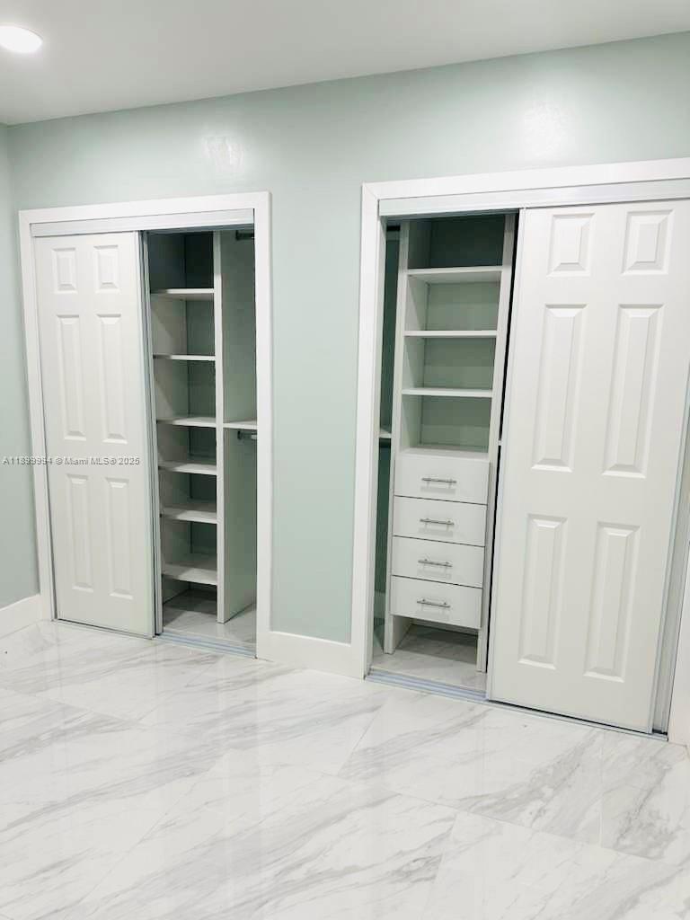 DIXIE HEIGHTS GARDEN - Residential Lease