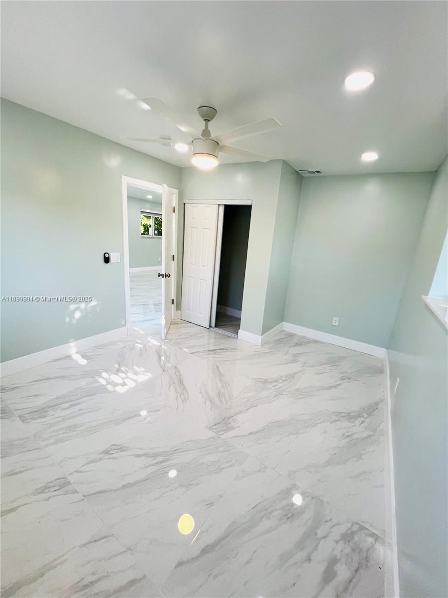 DIXIE HEIGHTS GARDEN - Residential Lease