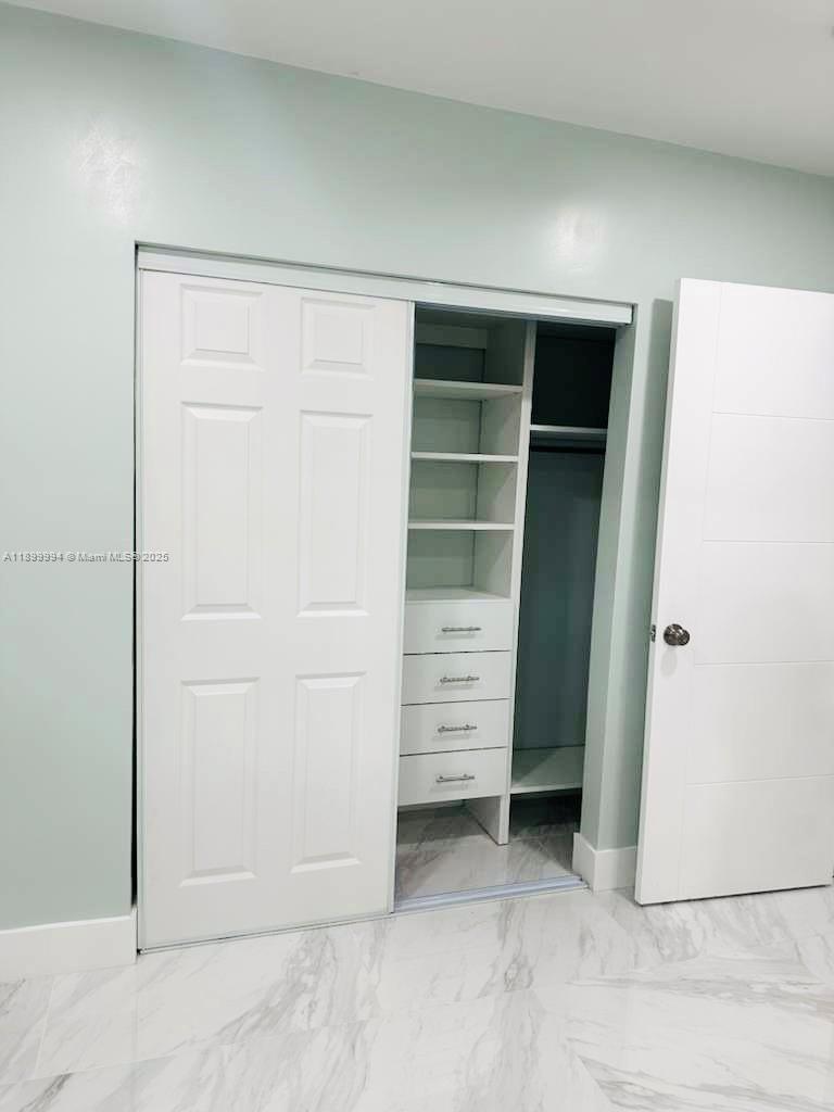 DIXIE HEIGHTS GARDEN - Residential Lease