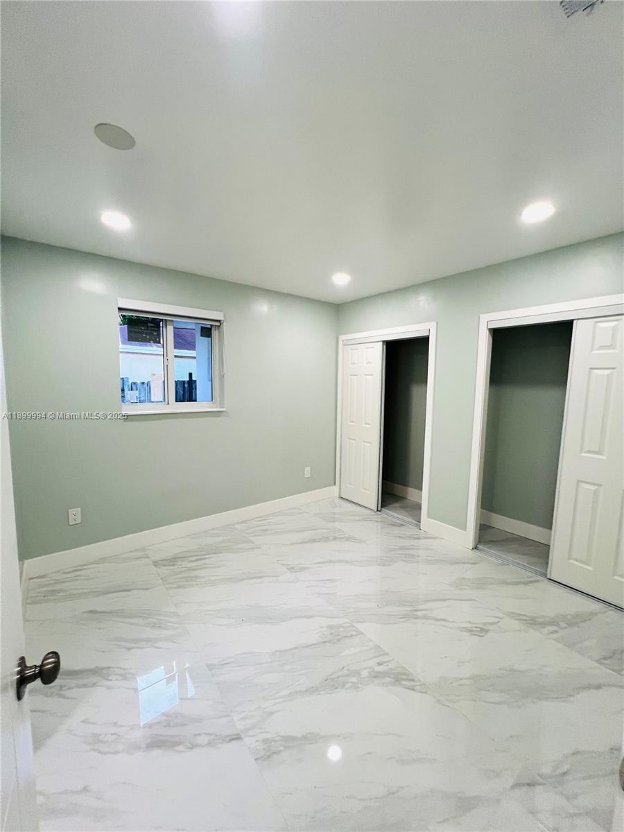 DIXIE HEIGHTS GARDEN - Residential Lease