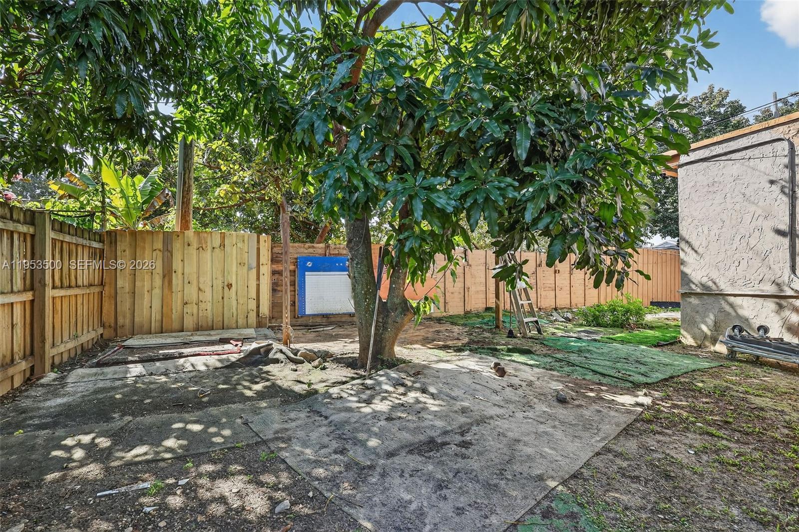 MIAMI HIGHLANDS SEC B - Residential