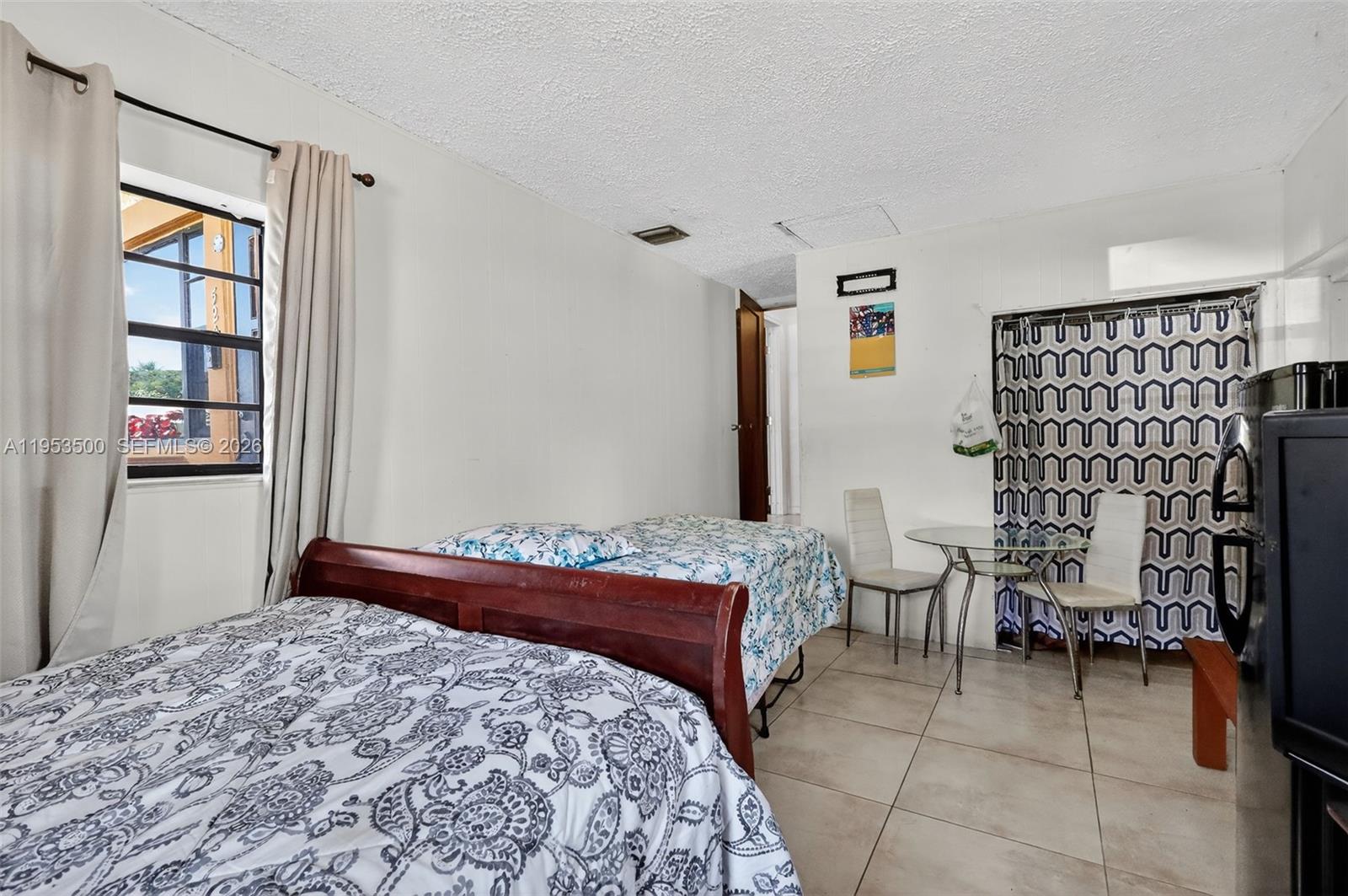 MIAMI HIGHLANDS SEC B - Residential