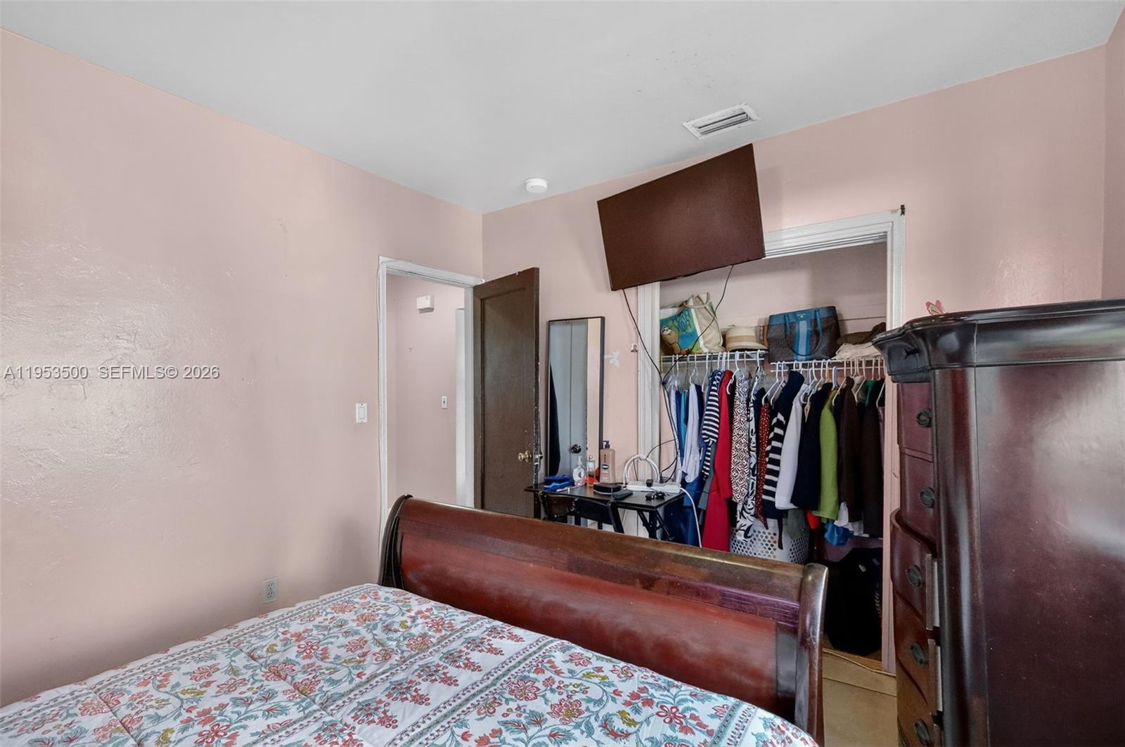 MIAMI HIGHLANDS SEC B - Residential