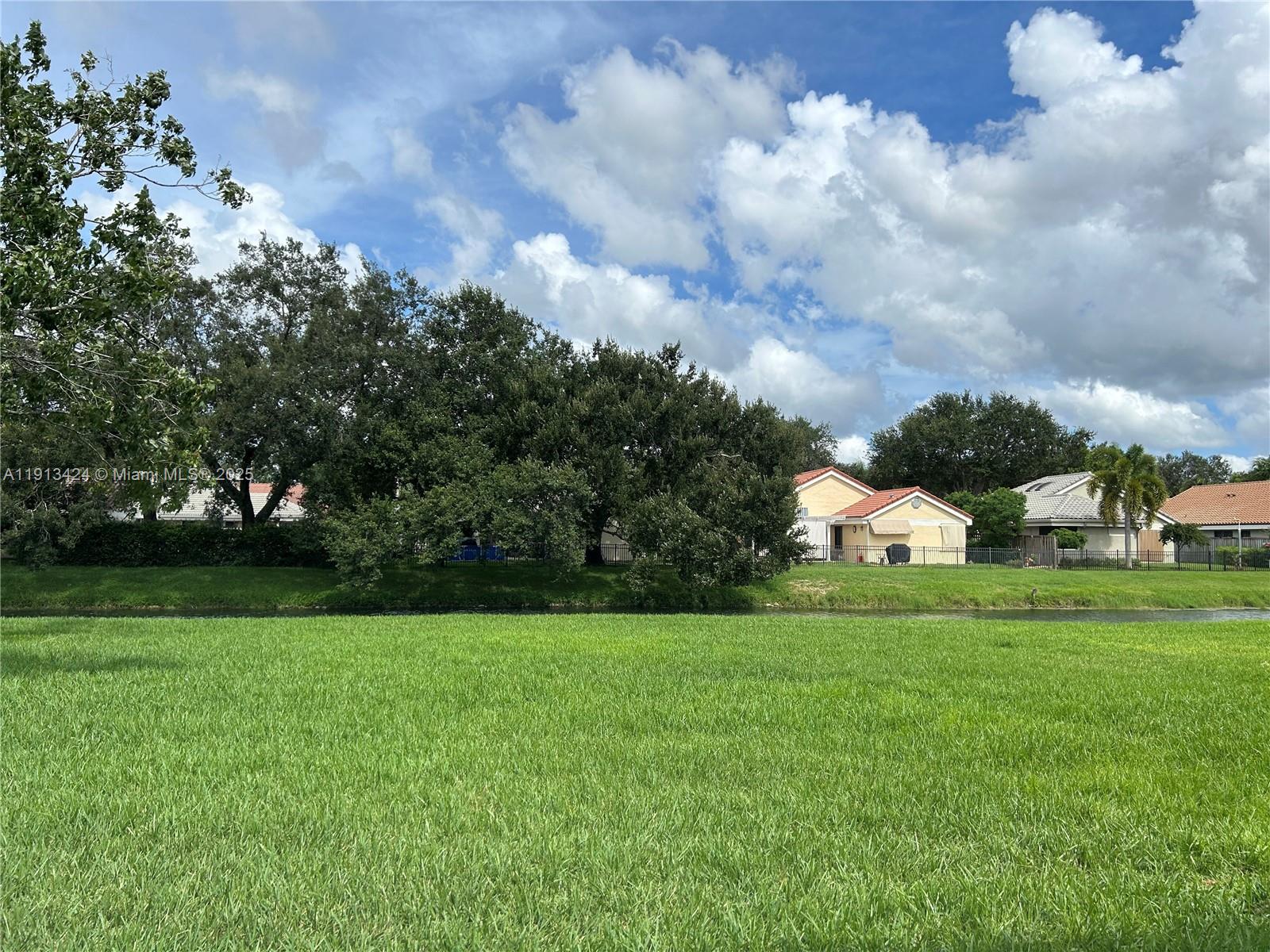 GRAND MARQUIS CONDO HOMES - Residential