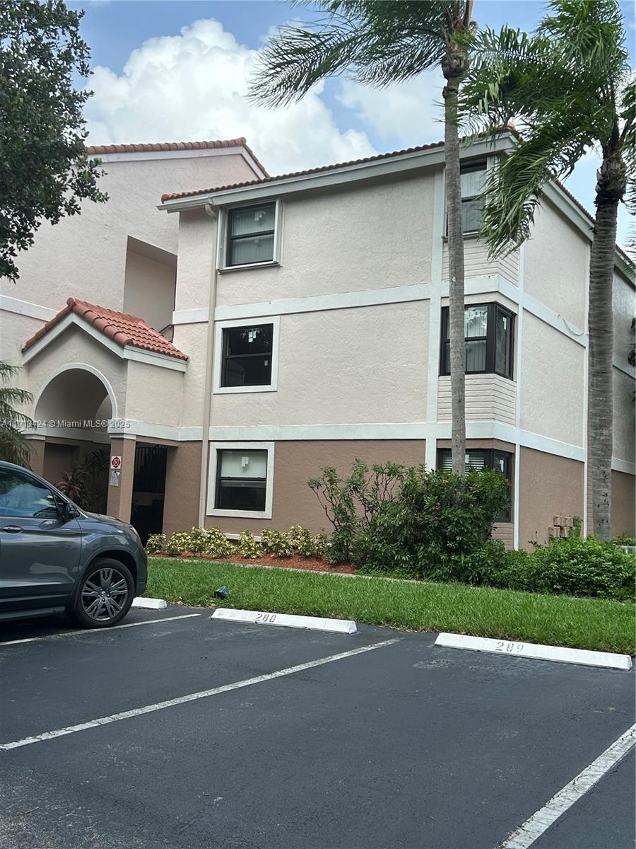 GRAND MARQUIS CONDO HOMES - Residential