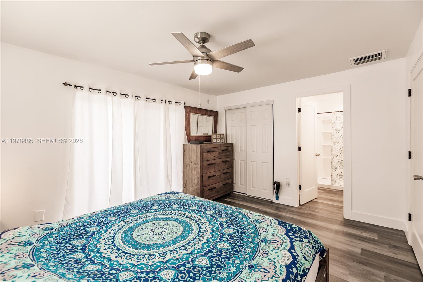 SANIBEL LAKE ESTATES - Residential