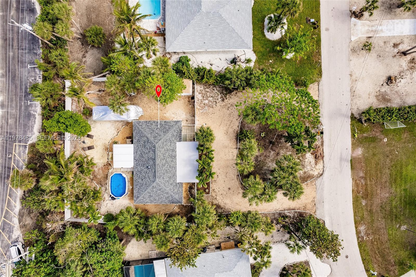 SANIBEL LAKE ESTATES - Residential