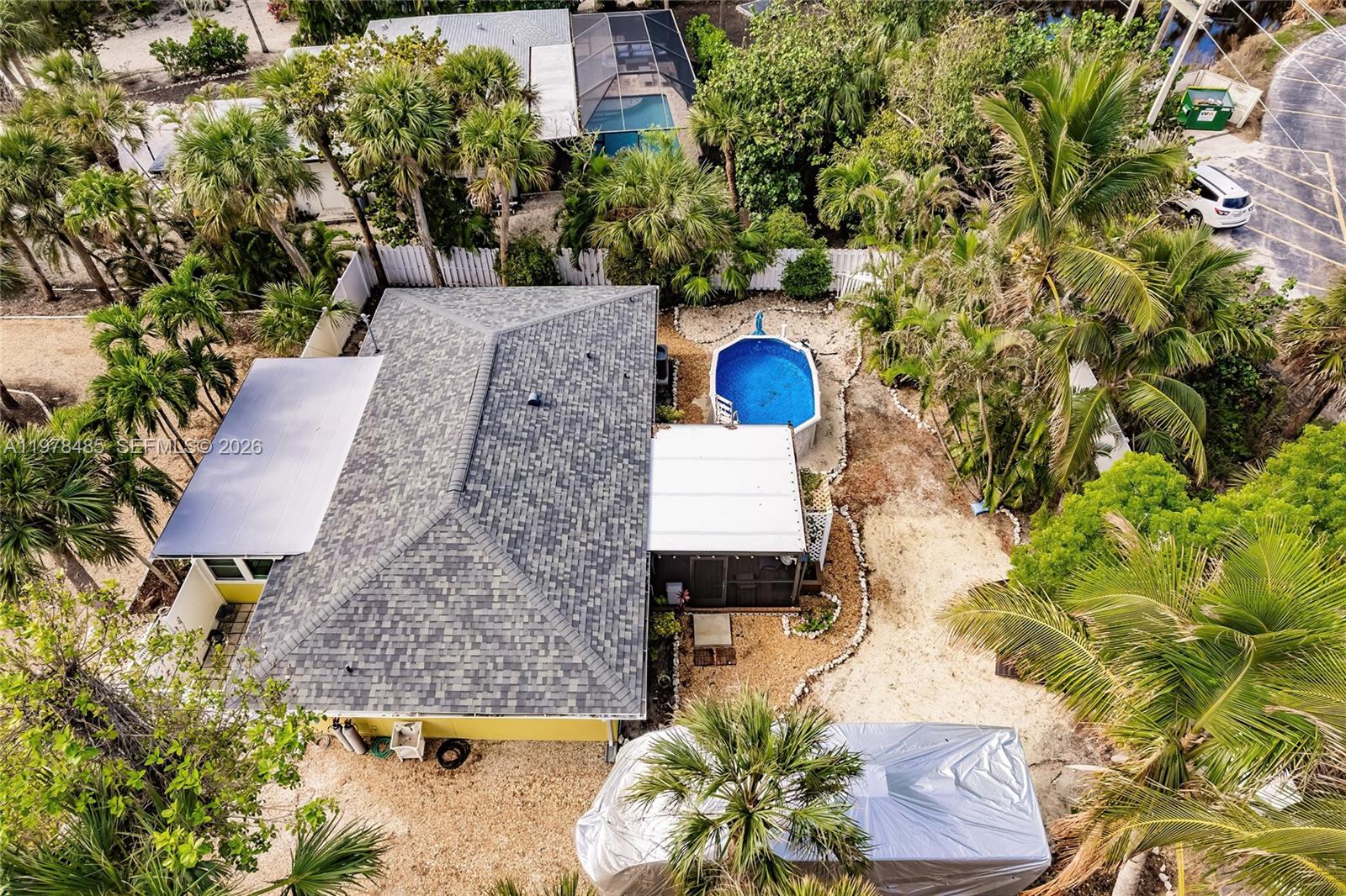 SANIBEL LAKE ESTATES - Residential