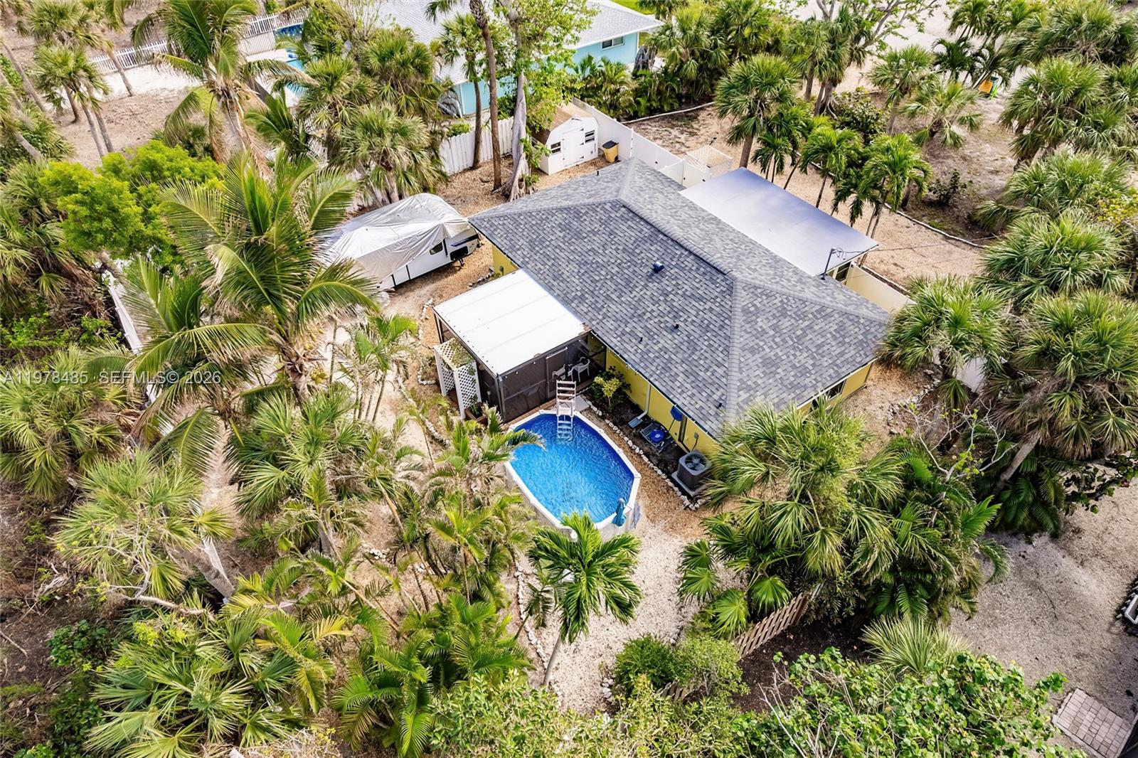 SANIBEL LAKE ESTATES - Residential