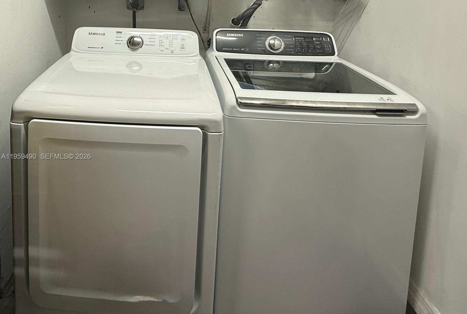 PEMBROKE LAKES SEC THREE - Residential