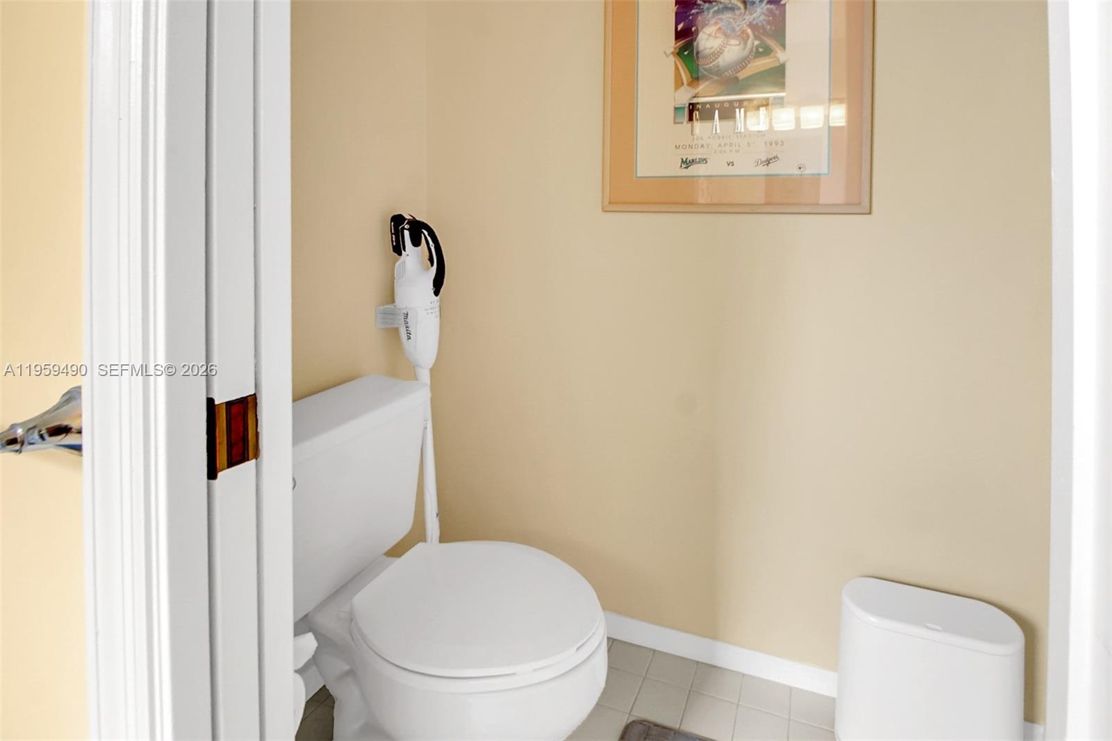 PEMBROKE LAKES SEC THREE - Residential