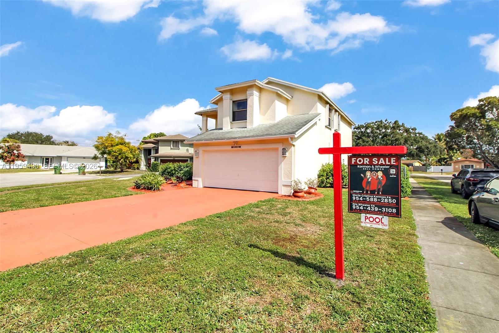 PEMBROKE LAKES SEC THREE - Residential