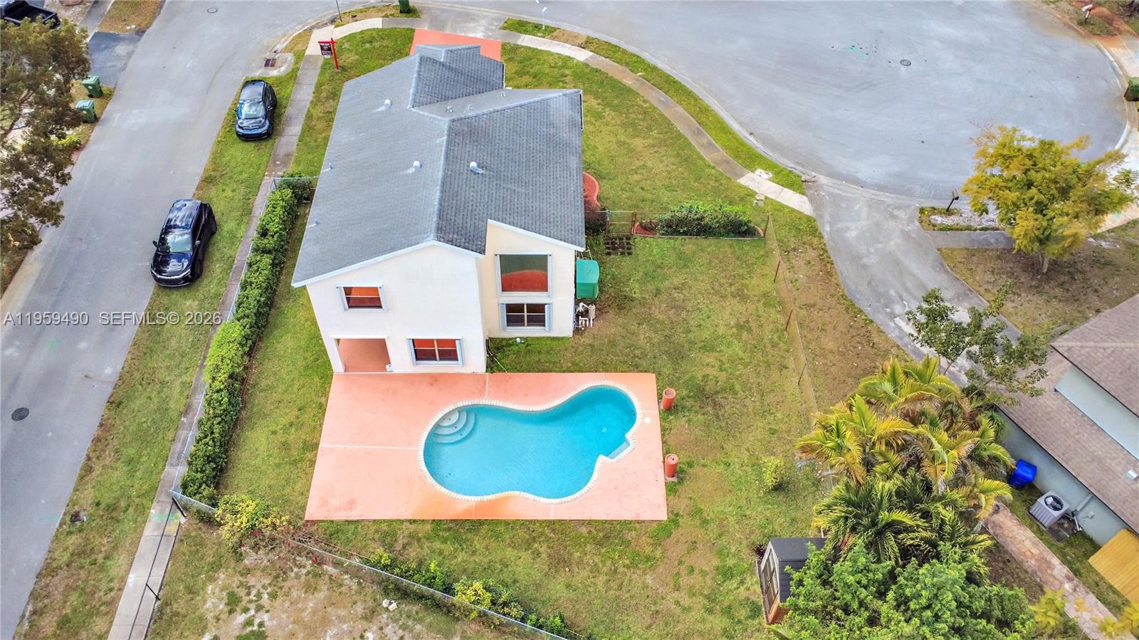 PEMBROKE LAKES SEC THREE - Residential