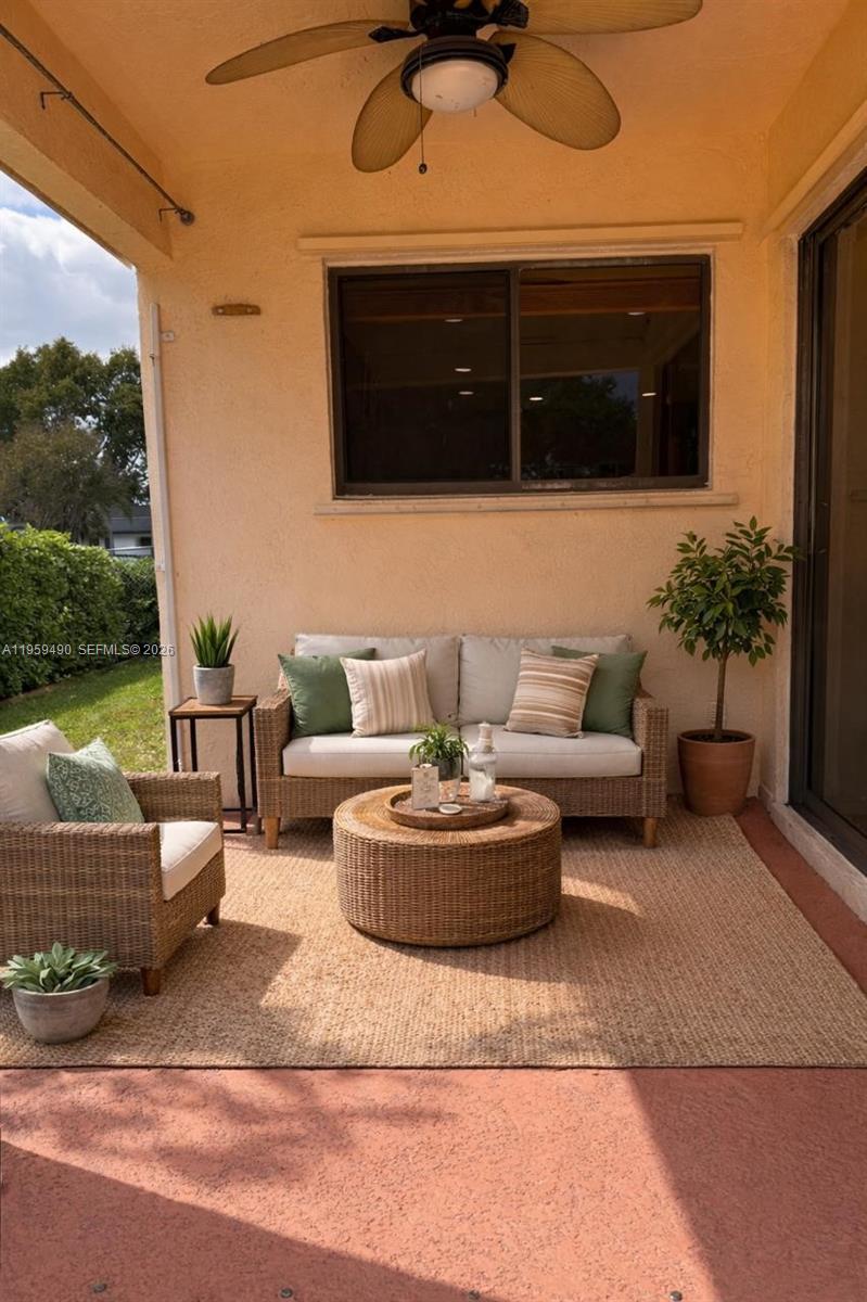 PEMBROKE LAKES SEC THREE - Residential