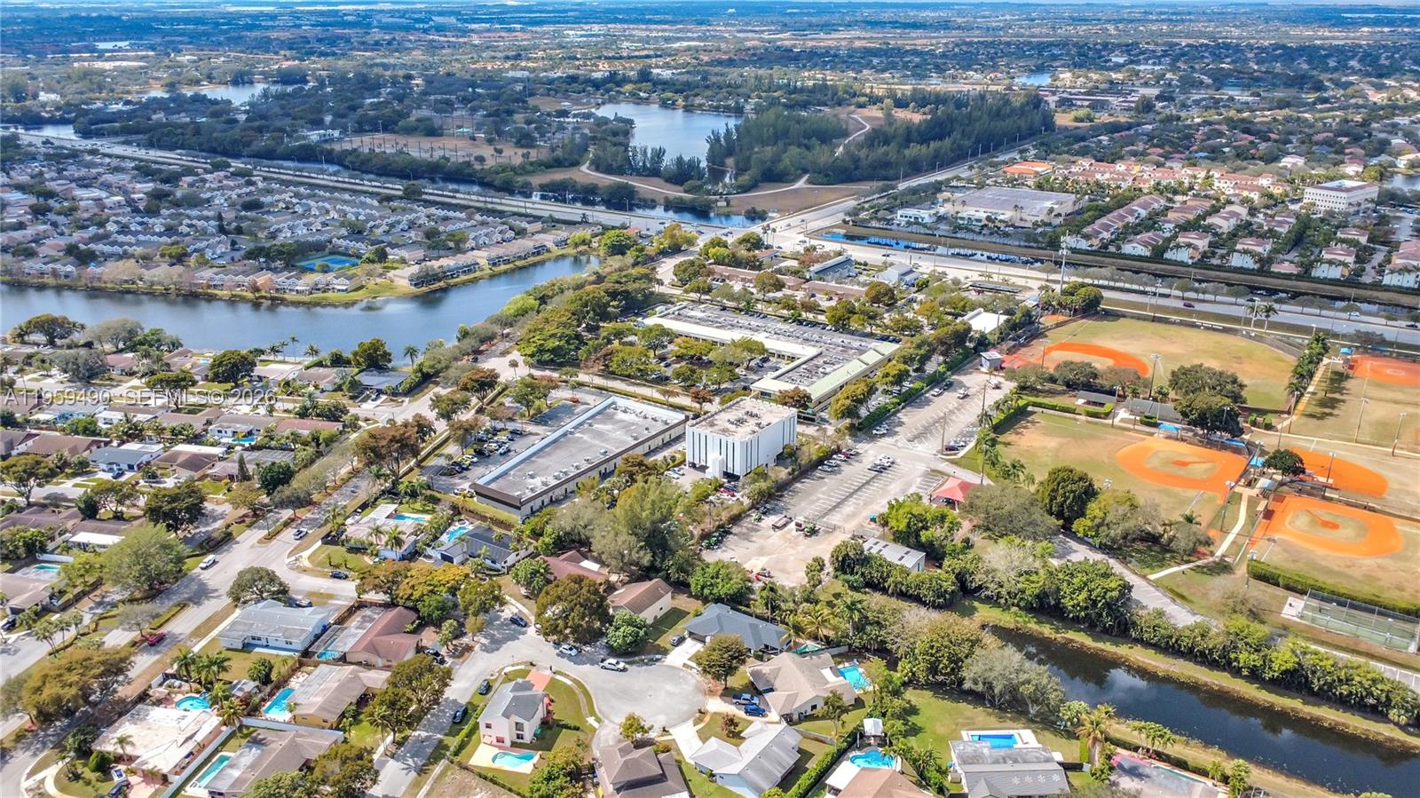 PEMBROKE LAKES SEC THREE - Residential