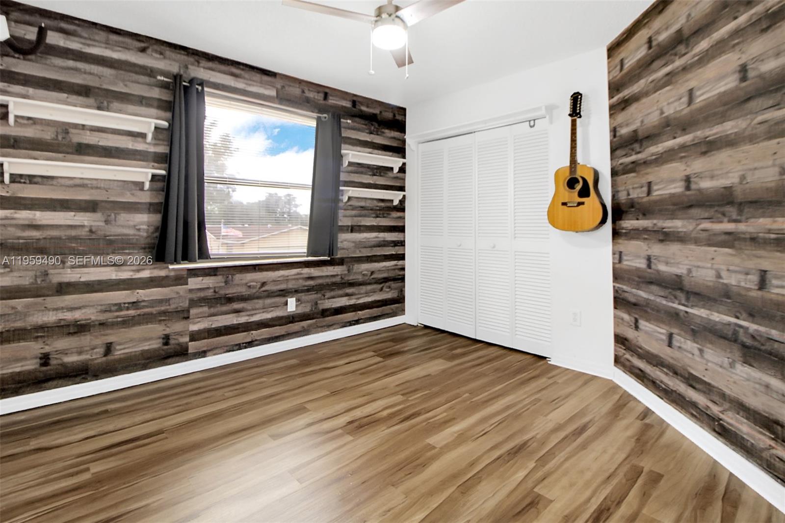 PEMBROKE LAKES SEC THREE - Residential