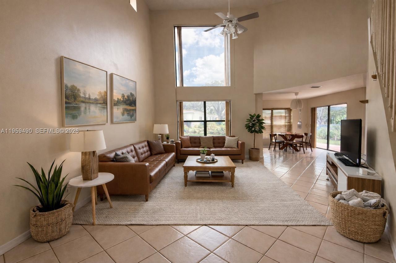 PEMBROKE LAKES SEC THREE - Residential