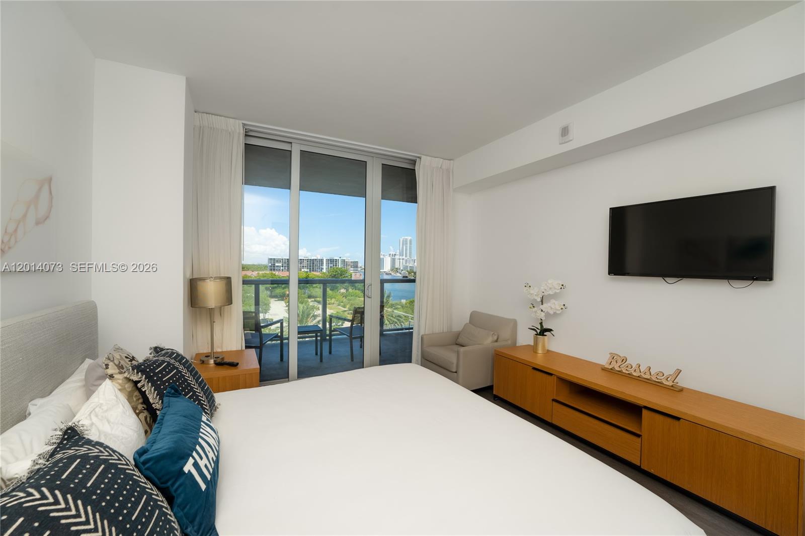BEACHWALK CONDOMINIUM - Residential