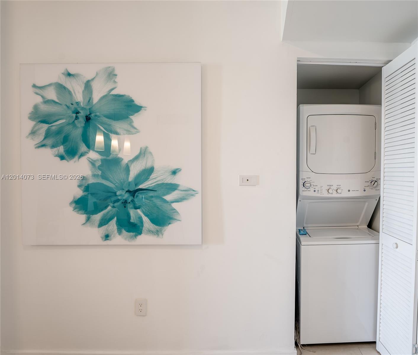 BEACHWALK CONDOMINIUM - Residential
