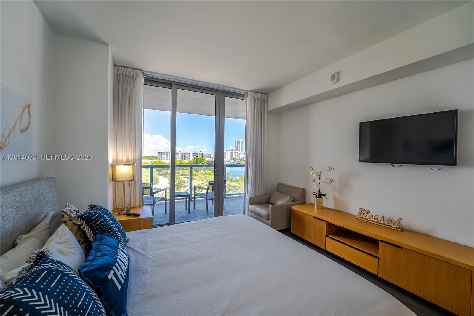 BEACHWALK CONDOMINIUM - Residential